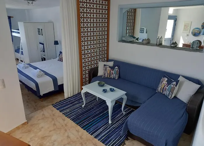 Anthie\'S Shore House